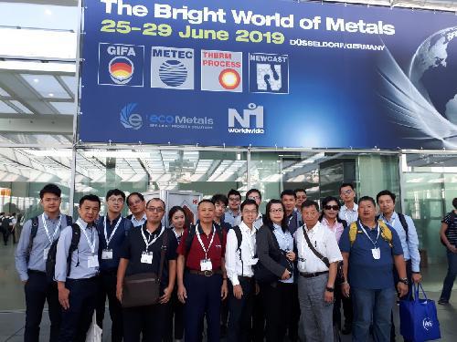 20190625~The bright world of metals 